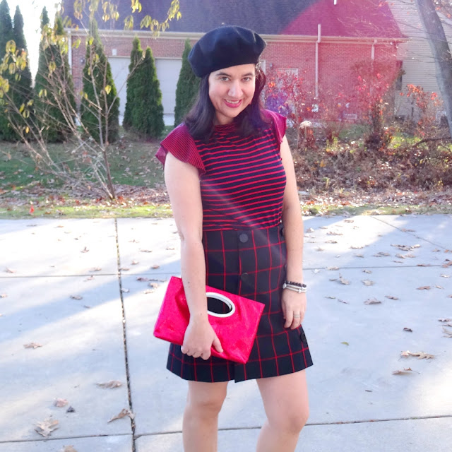 Thursday Moda #91: Plaid Mini Skirts and French Berets.