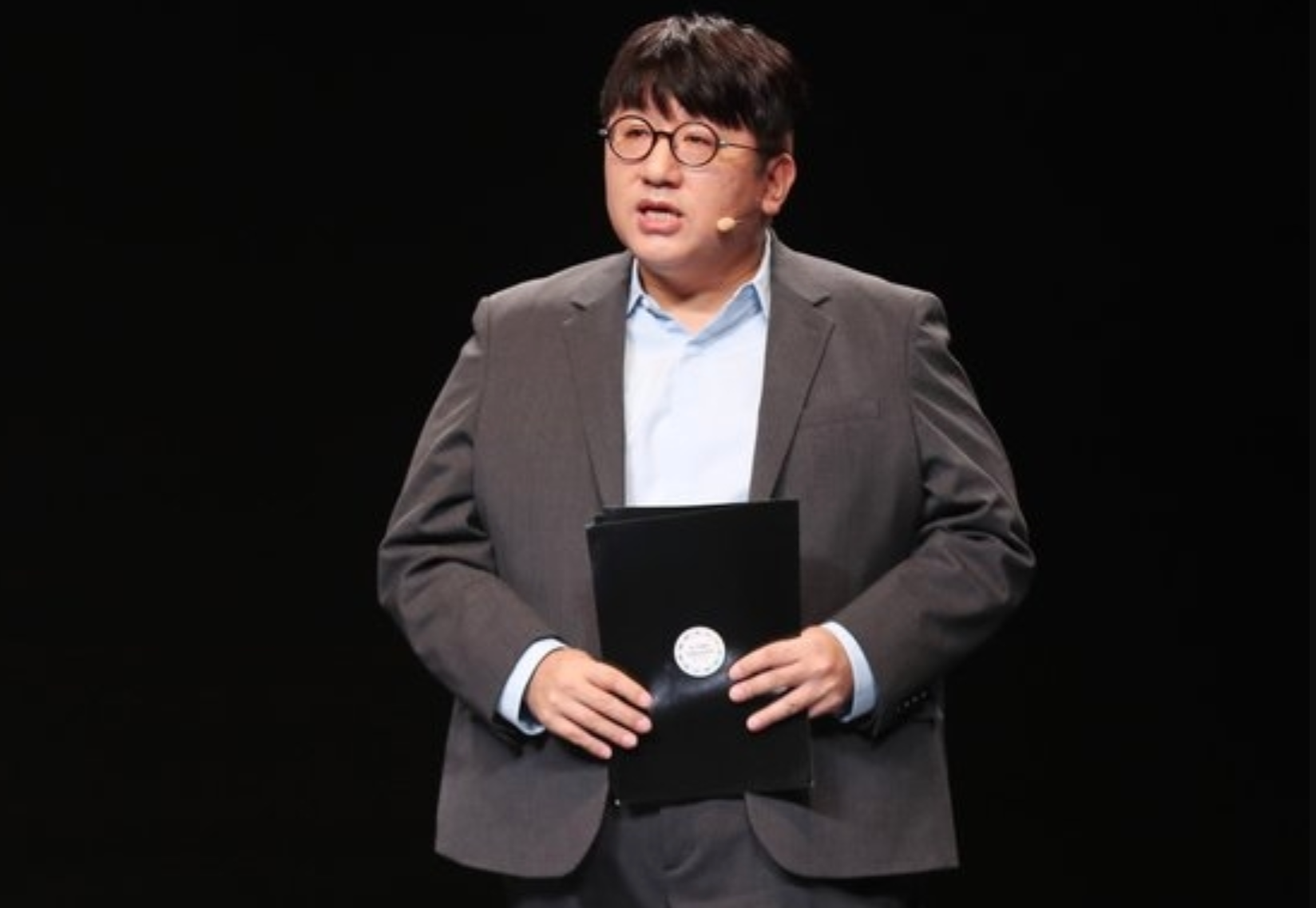 Bang Si-hyuk to become top 5 richest CEO once Big Hit goes public