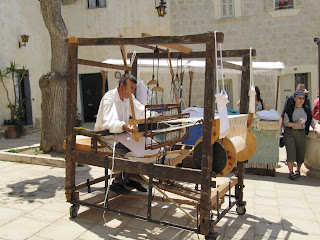 Medieval weaver