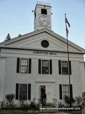 Mariposa Country Courthouse in Mariposa, California