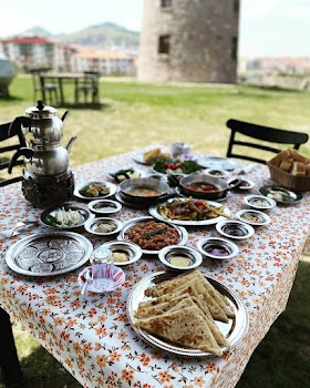 Baskente Uyandiginiz Sabahlarda Gununuze Enerji Lezzet Ve Huzur Katacak Ankara Nin En Iyi 19 Kahvalti Mekani Onedio Com