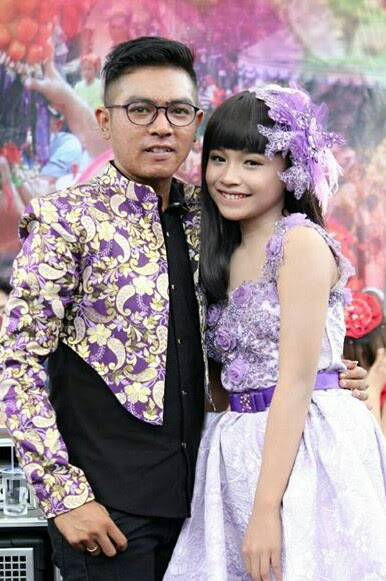 Istri Gerry Mahesa - Nama istri gerry mahesa adalah mega, kami belum