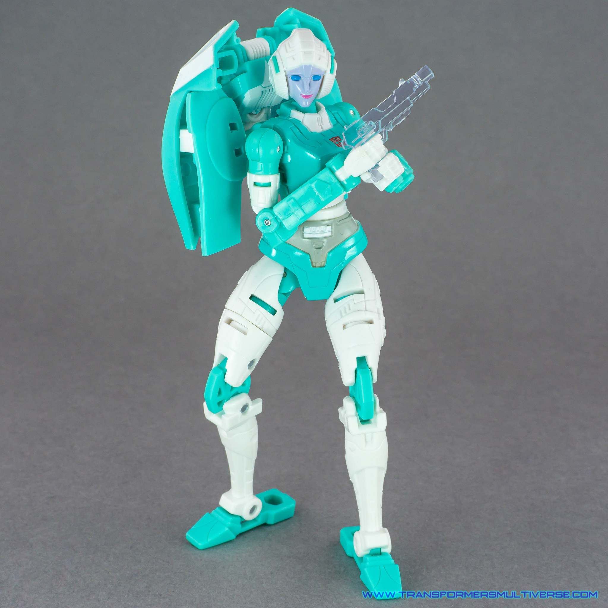 Transformers Earthrise Lifeline with welder pistol, alternate pose