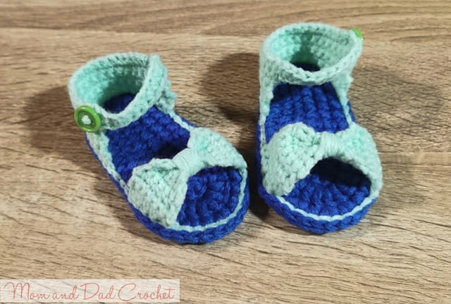 crochet, crochet free pattern, crochet pattern, crochet sandals bow accent, free crochet pattern, bow sandals, crochet bow sandals, Mom & Dad Crochet, 