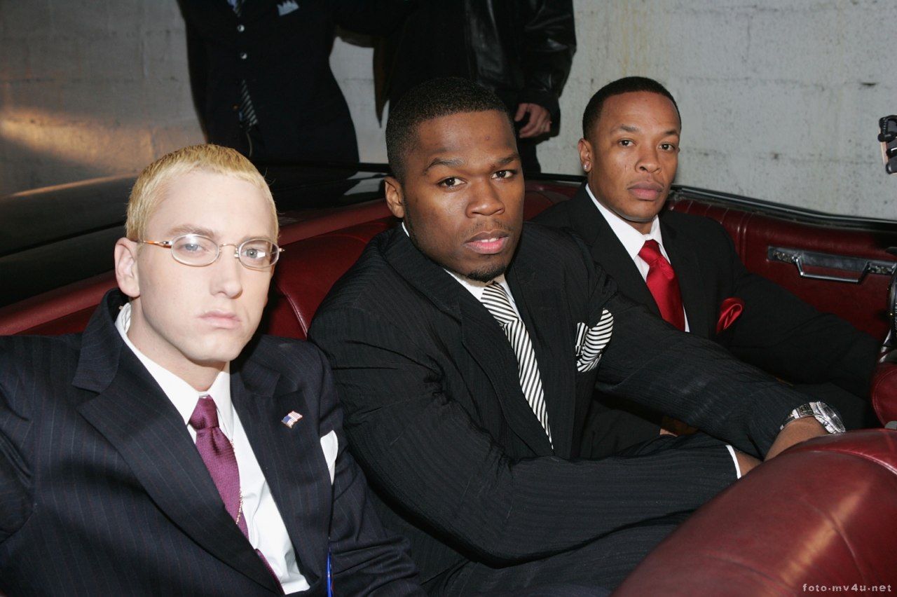 http://1.bp.blogspot.com/-WLc1MTABWGs/T8StoiLDMzI/AAAAAAAAPck/Dxg7hBO1y40/s1600/50_Cent_Eminem_dr.Dre-psupero_001.jpg