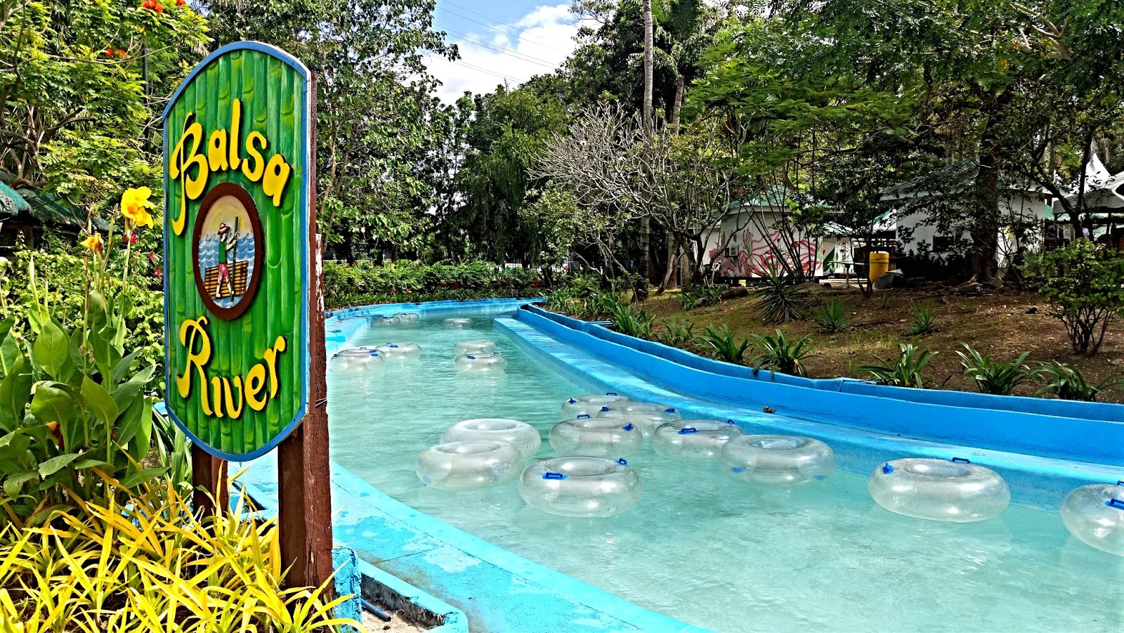 Splash Island Laguna