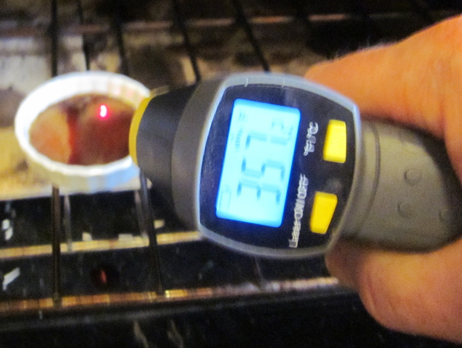 Chez Vorax Experiments in cooking Melting Sugar