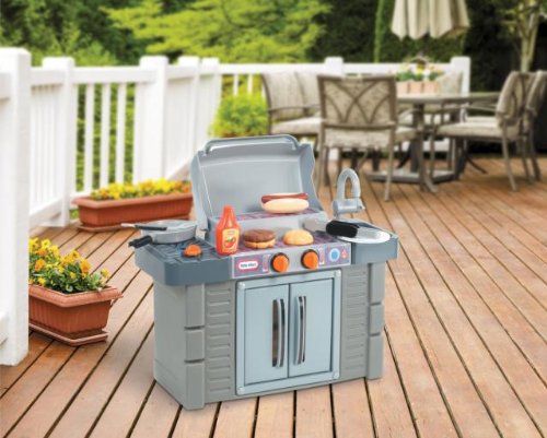 toddler outdoor kitchen
