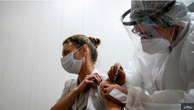 روسيا: حملة واسعة للتطعيم ضد فايروس كورونا.