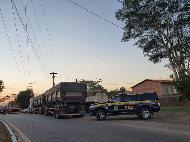 PRF flagra dois carregamentos de mercadoria sem nota fiscal na BR-316