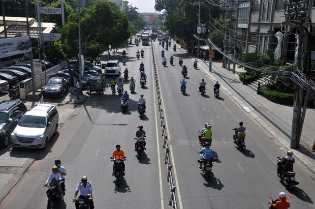 Khu vực  "Rốn" kẹt xe vắng vẻ lạ thường tại Sài Gòn