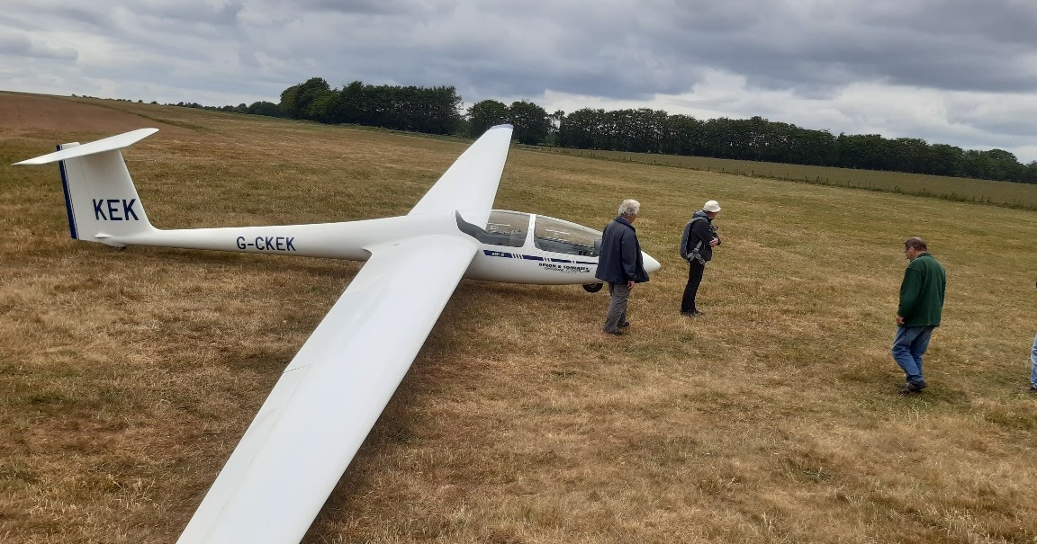 Devon & Somerset Gliding Club News Thurs 4th June