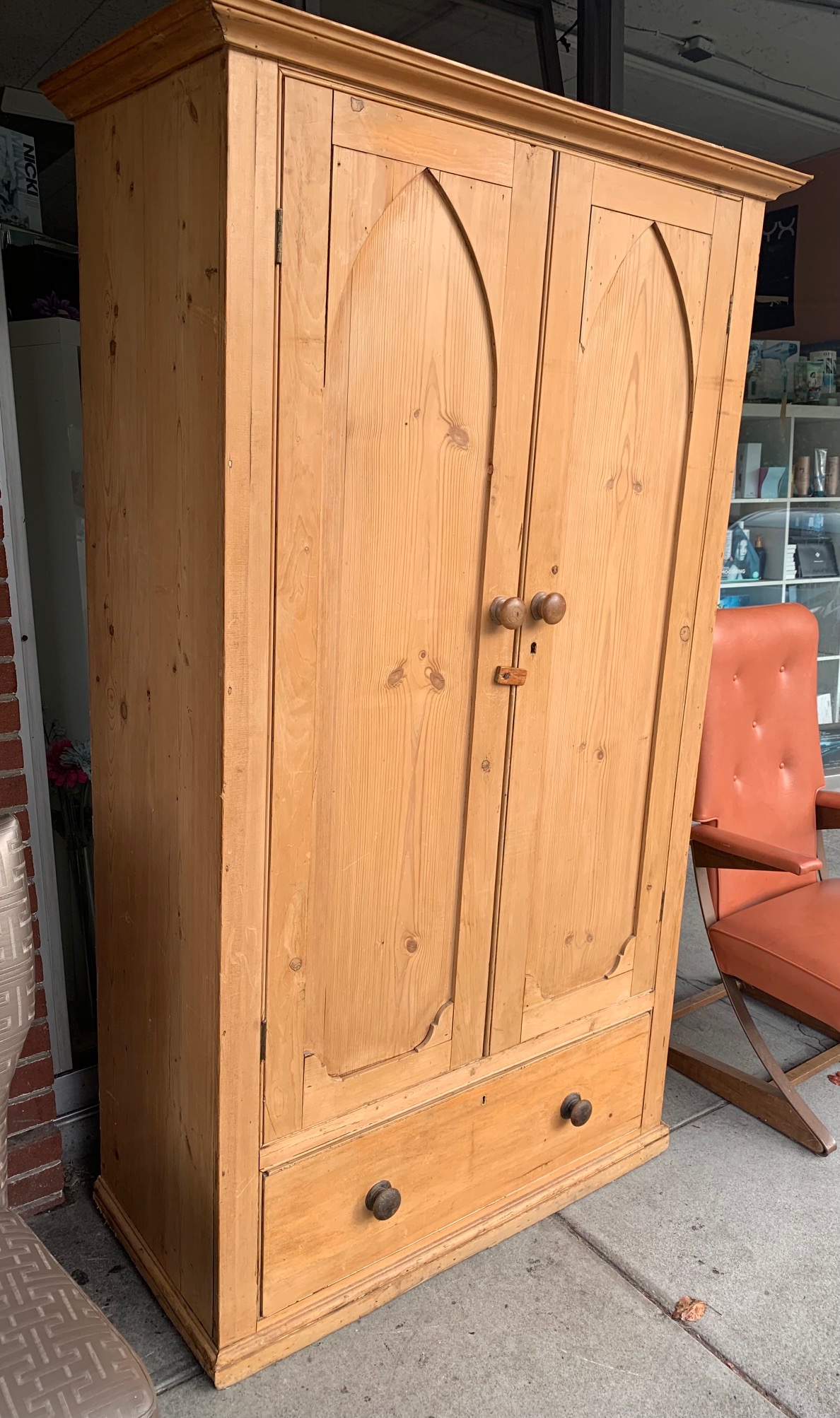 UHURU FURNITURE & COLLECTIBLES SOLD **BARGAIN BUY** 100854 Unfinished