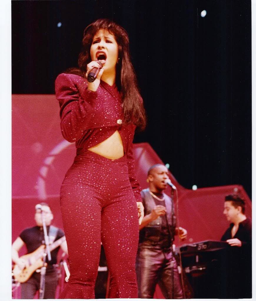 Selena Vive! SpoiledLatina