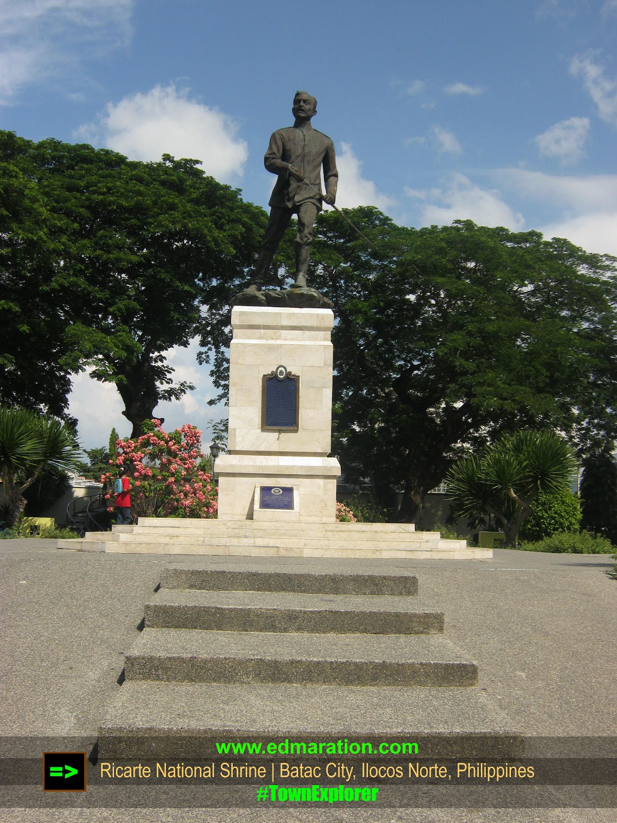 Ricarte Statue