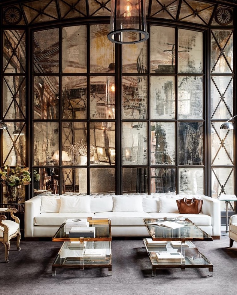 Interior Designer: Lázaro Rosa-Violán, Barcelona