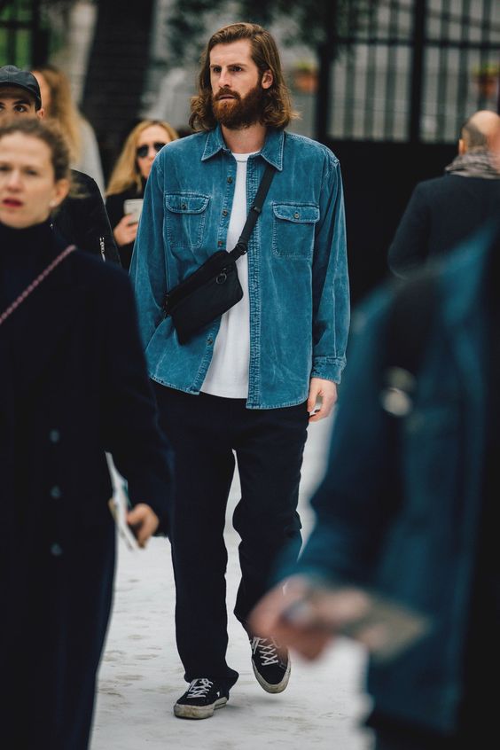 Resultado de imagem para anos 90 moda masculina 2020