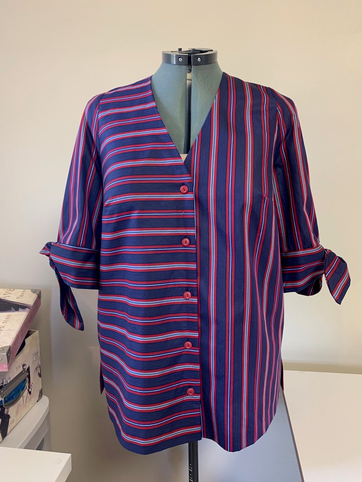 Lucky Sew and Sew: Shirts and Shirting and Burda 3018