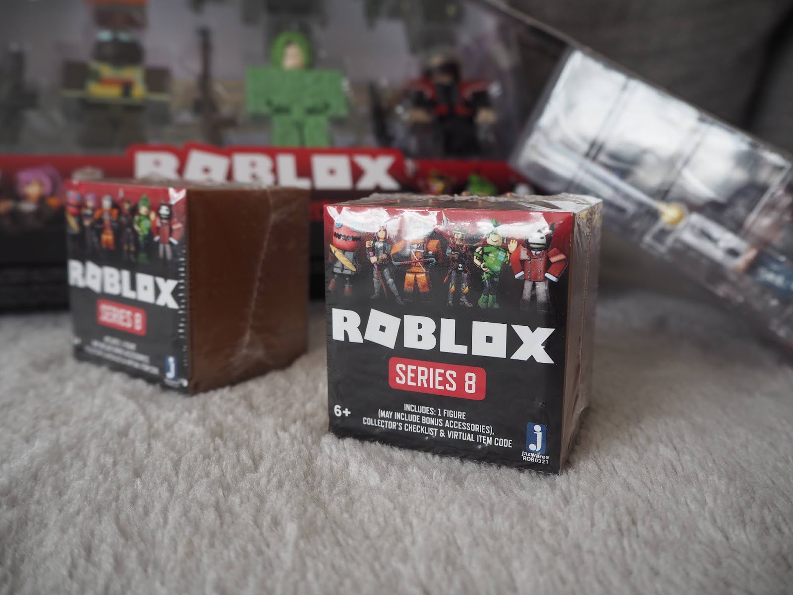 Ayo roblox is currently selling a toy that's essentially IP theft