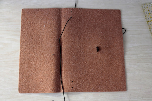 come-fare-un-agenda-midori-cover-diy-sistema-ad-elastici