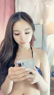 สาววัยใสโชว์หวิว