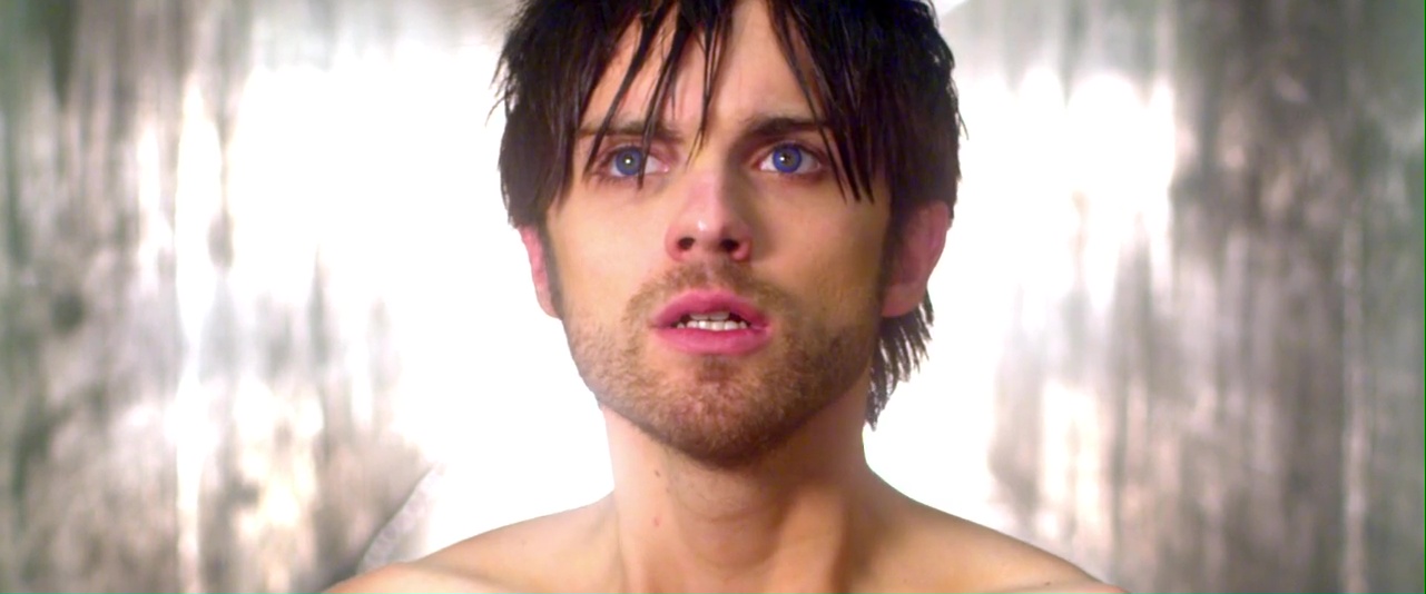 ausCAPS: Thomas Dekker nude in Kaboom