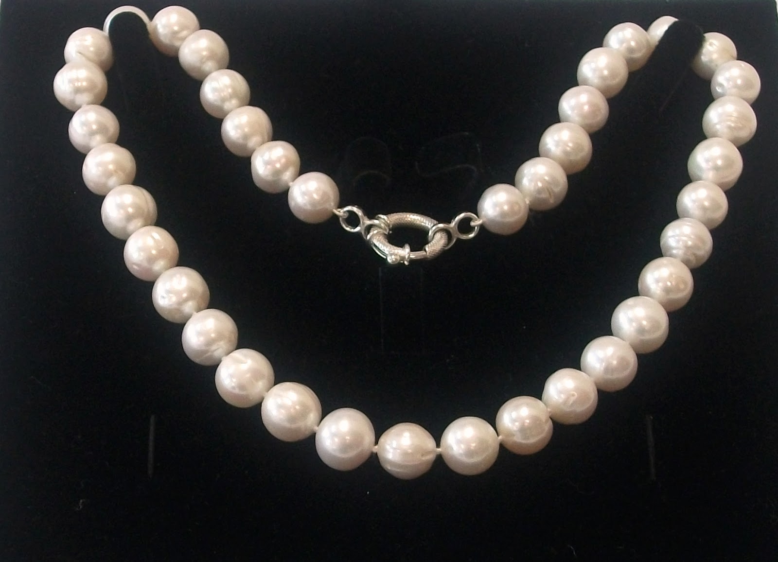 REGENT´S SUBASTAS COLLAR DE PERLAS CULTIVADAS