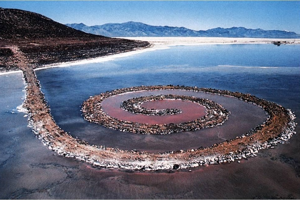sanat kavramları Land art Arazi Sanatı Üzerine