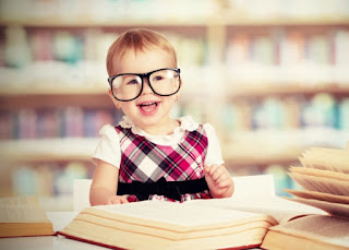 Imágenes de niños leyendo libros 4