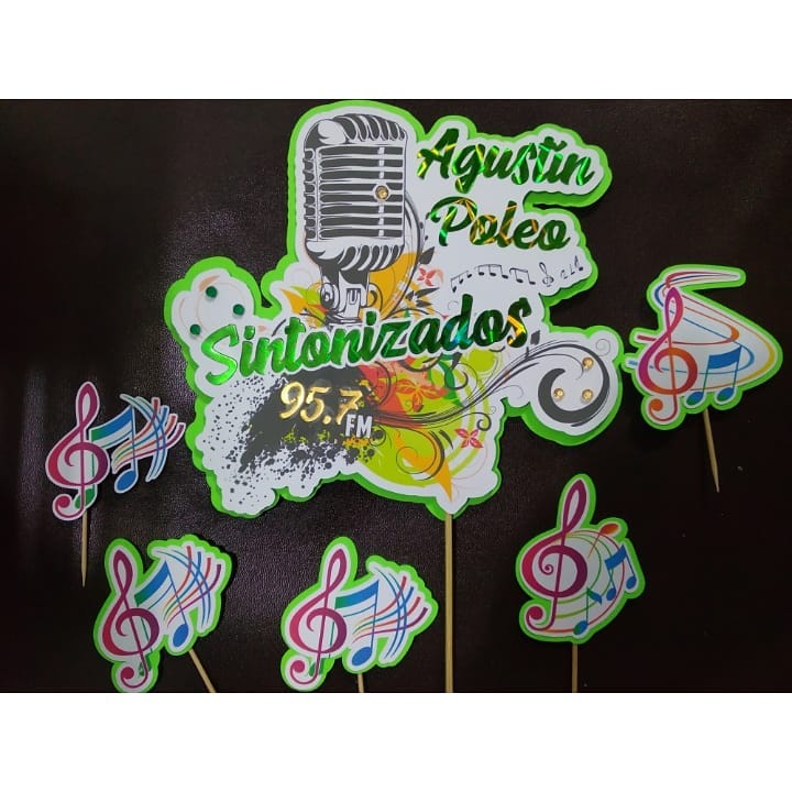 Topper Doble Capa 3D Radio Sintonizados 95.7 FM Agustín Poleo Mis