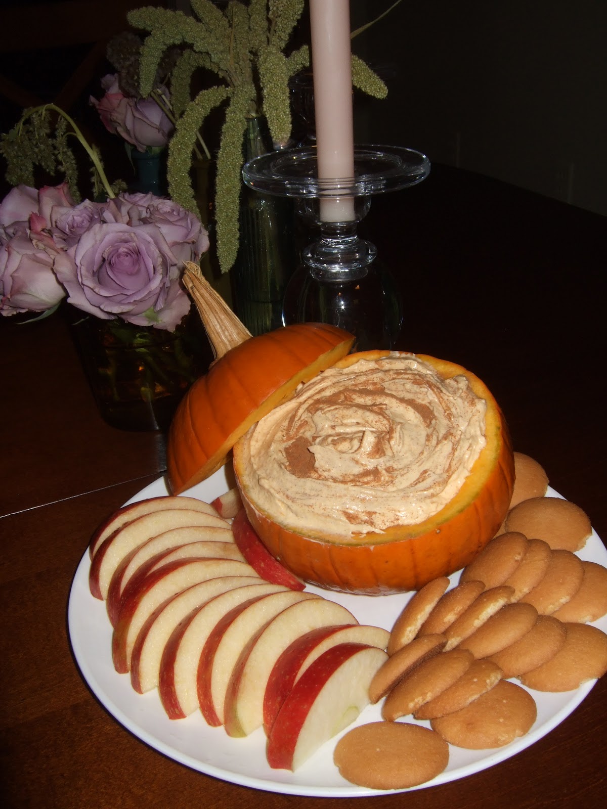 pumpkin dip with apples and wafers
