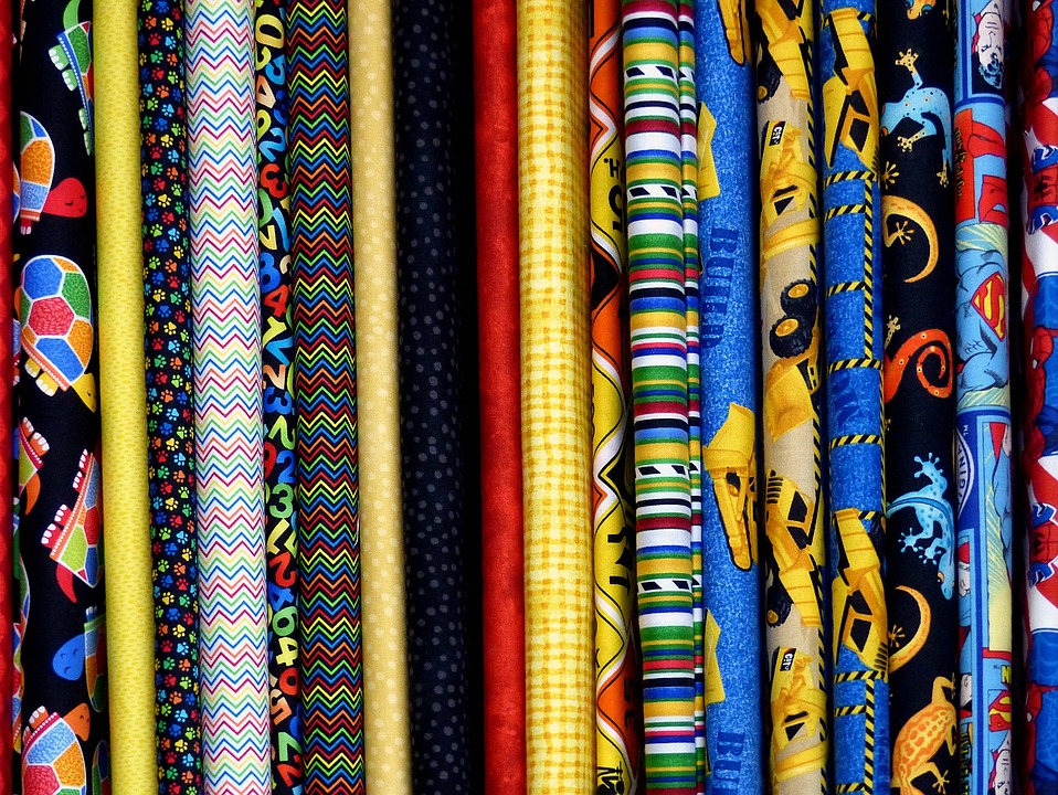 Kerajinan dan Wirausaha Tekstil Pengemasan dan Perawatan 