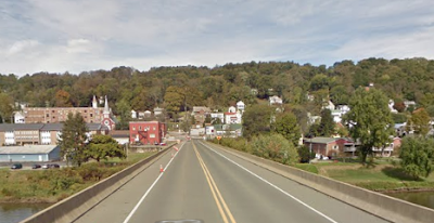 The bridge over the Allegheny River to Emlenton, Pennsylvania (courtesy Google Maps street view).