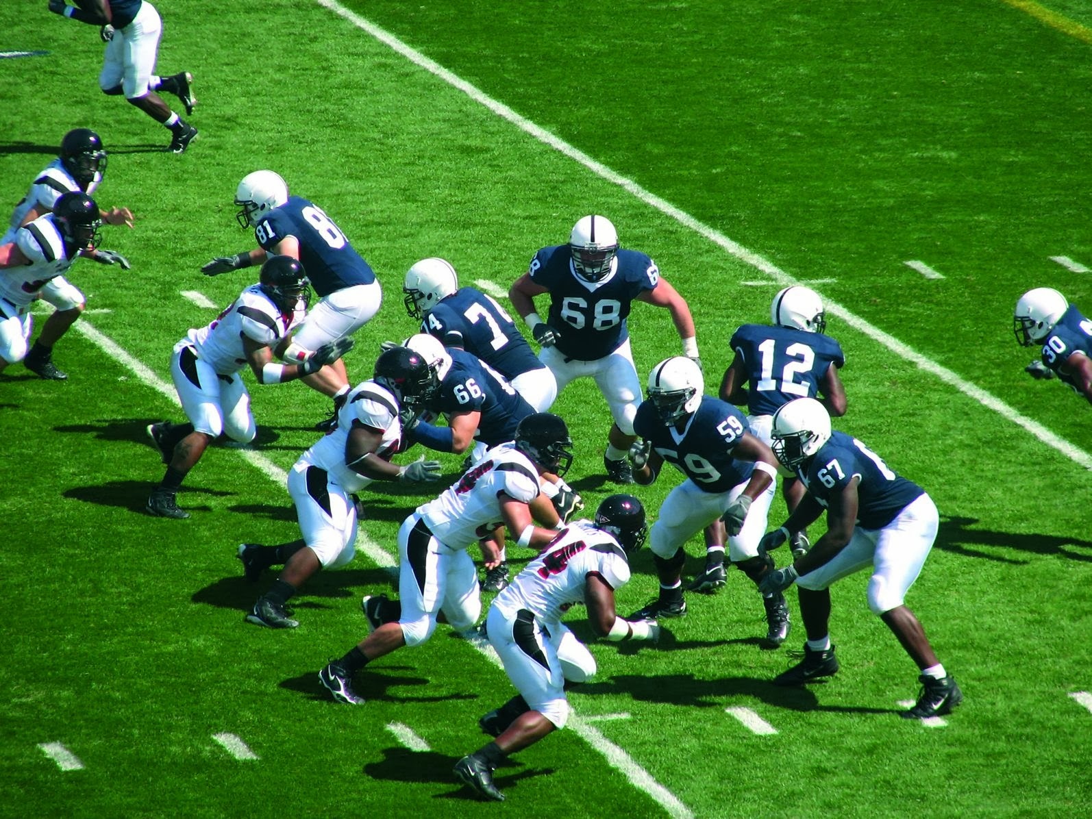 American football, Free Stock Photos | Pictures In Stitches