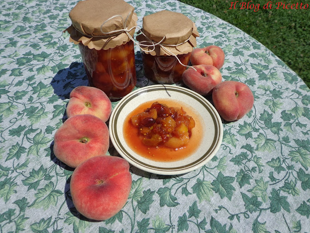 chutney di pesche tabacchiere e mirtilli rossi