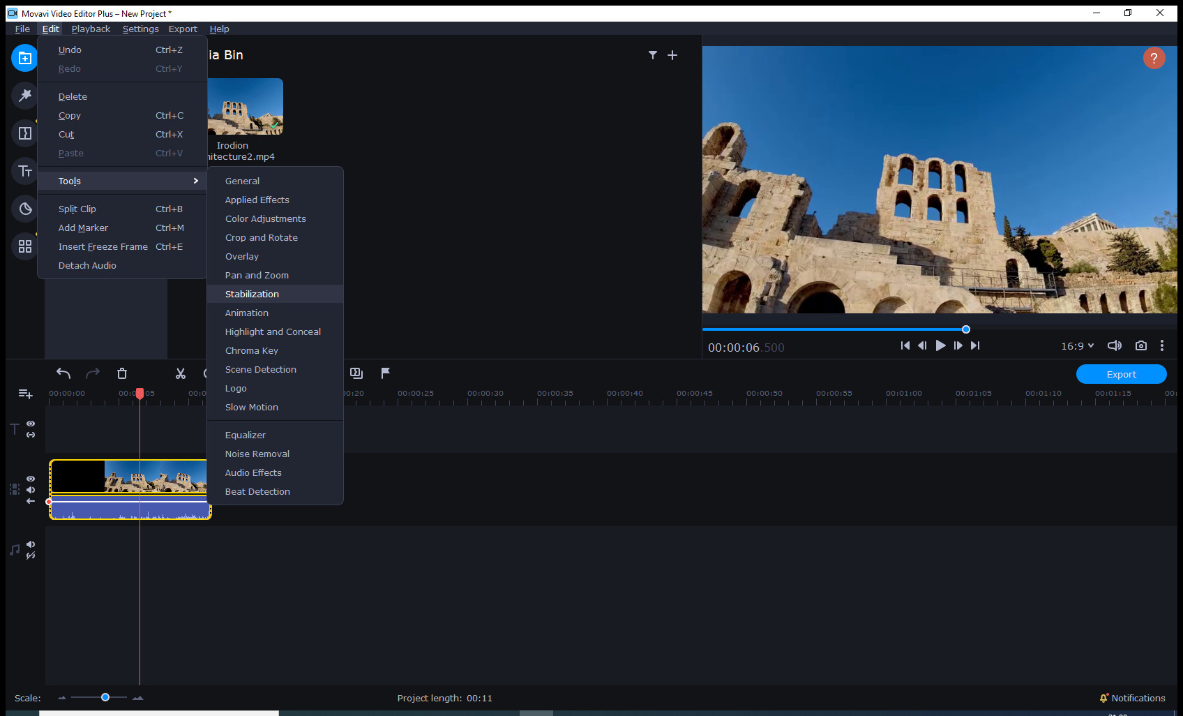 How to stabilize shaky footage using software Filmora and Movavi for