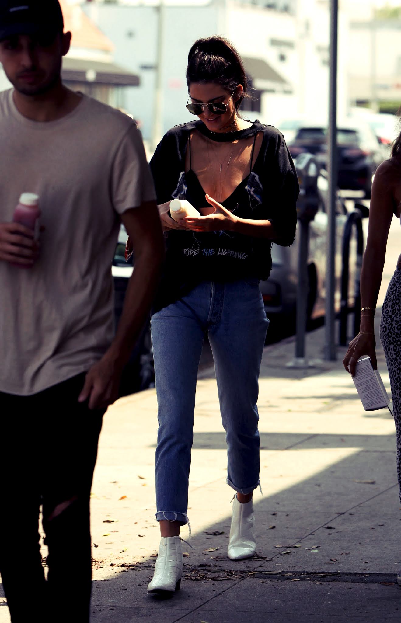 Aug 25th 2016 Out in Beverly Hills | Kendall Jenner Fans Page