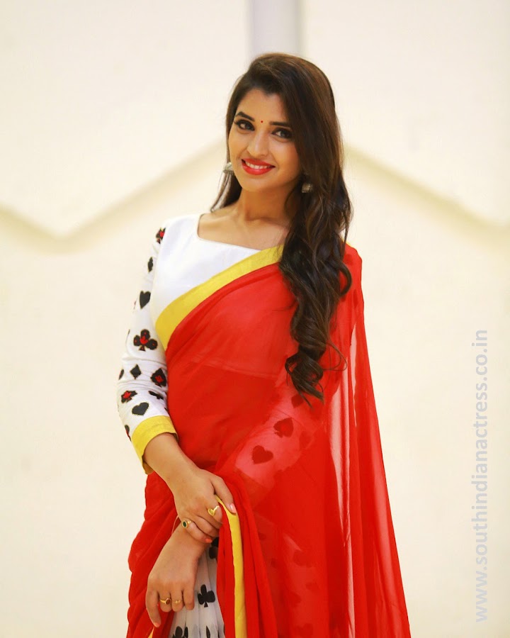 Anchor Syamala at Rangu Pre-Release Event