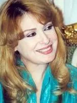 جاءت الفنانة نيللي وقدمت سلسلة من الفوازير الخفيفة والملونة بصريًا تحت عناوين مثل: