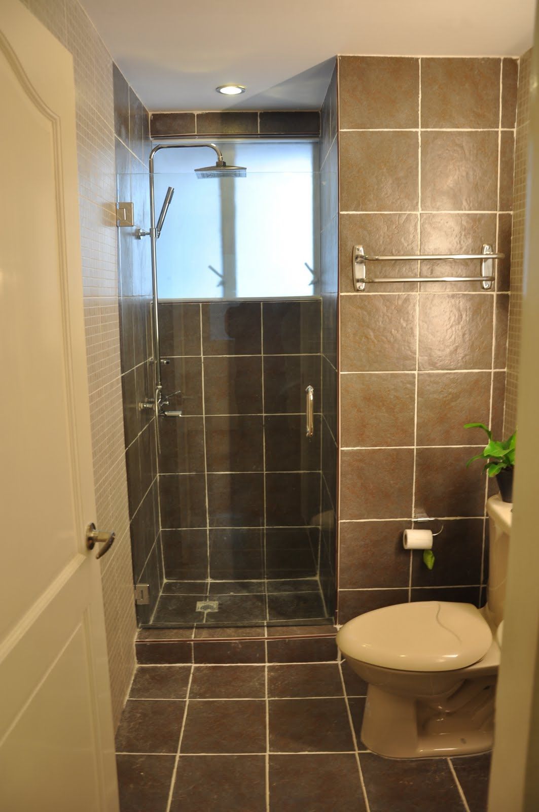 Bathroom Designs For Small Spaces Plans Bathroom Ideas