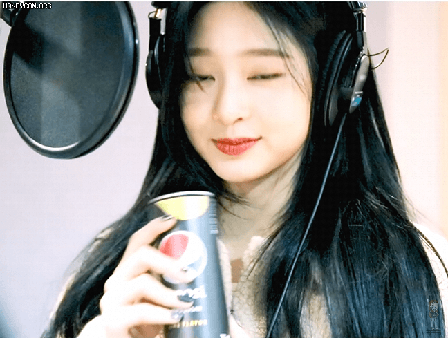 콜라는 김민주 콜라