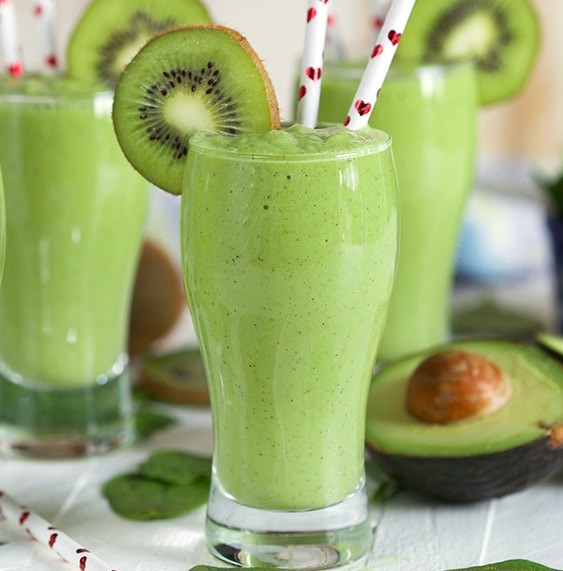 KIWI PINEAPPLE SPINACH SMOOTHIE RECIPE - Resep Special Mama