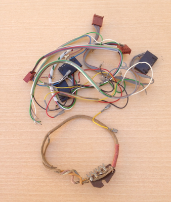 mi colección de teléfonos...: MATERIALES