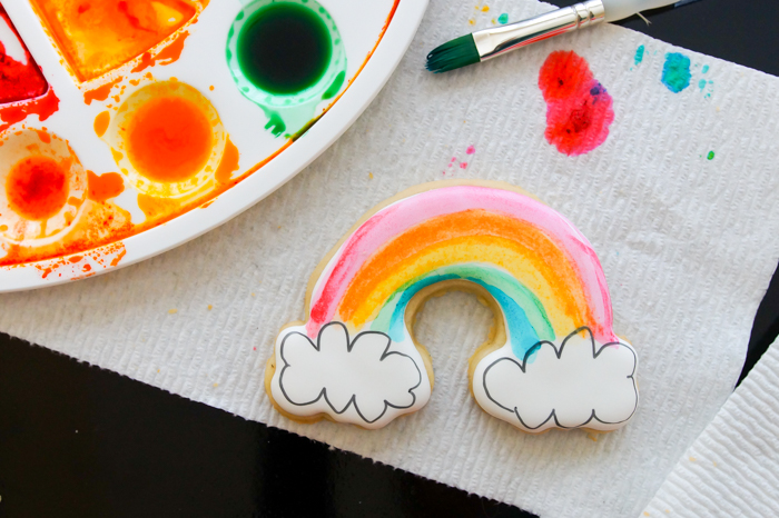 How to Make Watercolor Cookies - Watercolor St. Patrick's Day Cookies