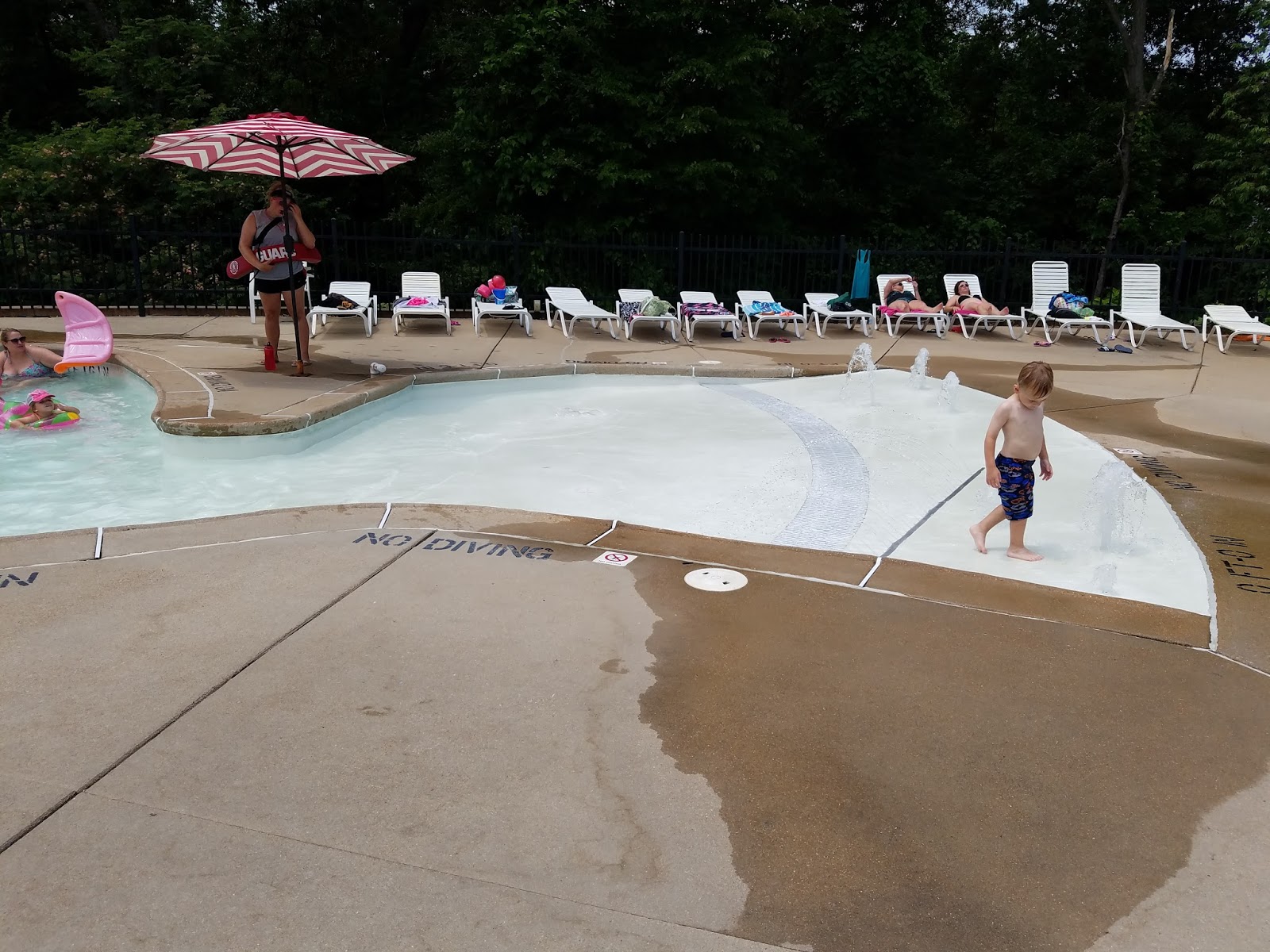 Play St. Louis Arnold Rec Center Outdoor Pool, Arnold