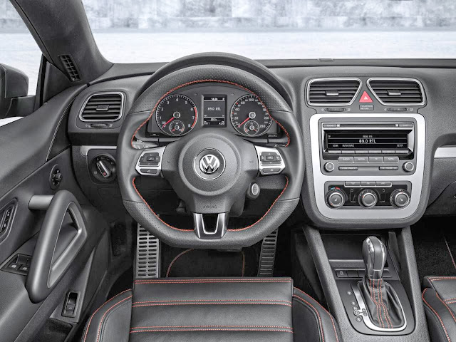 VW Scirocco R - interior