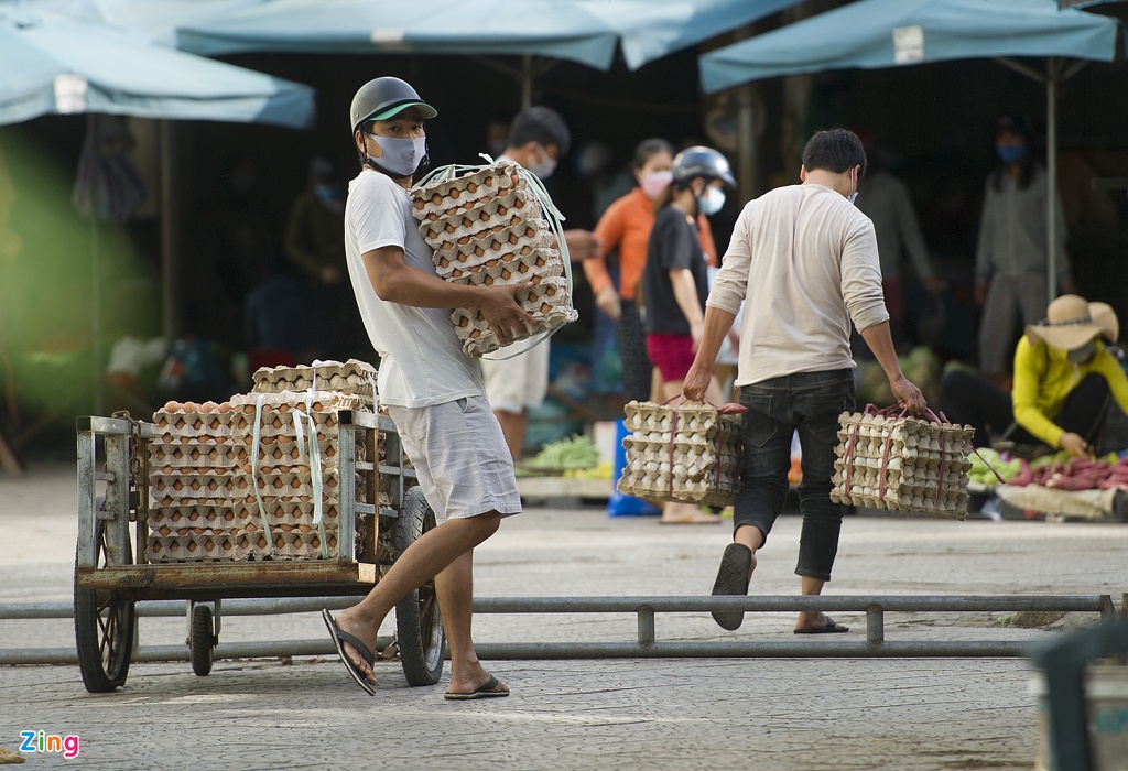 Chợ có 3 người mắc Covid-19 ở Đà Nẵng hoạt động trở lại
