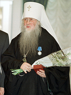 Митрополит Симон (Новиков), будучи архиепископом Рязанским и Касимовским, в 1991 году рукоположил Сергея Журавлева во священники (иереи)