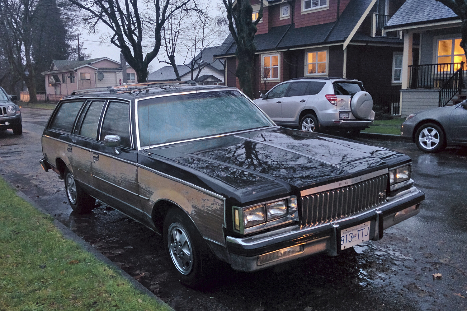 Old Parked Cars Vancouver 1983 Buick Regal Estate Wagon