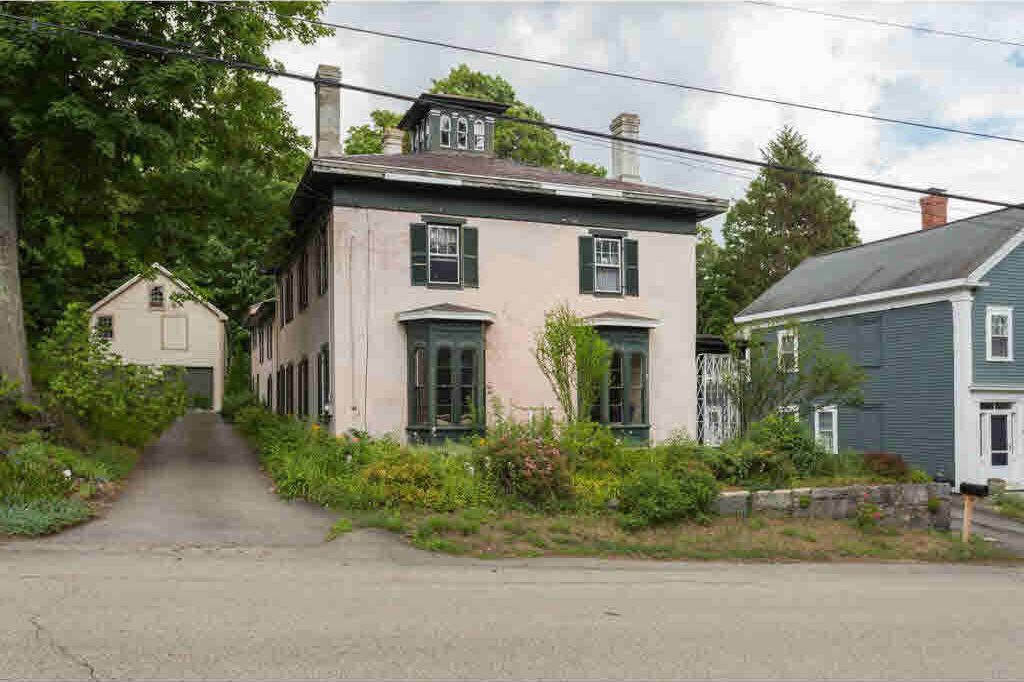 Sweet House Dreams 1855 Italianate in Newfields, New Hampshire